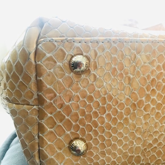 Stuart Weitzman embossed honey leather with gold - Picture 7 of 8